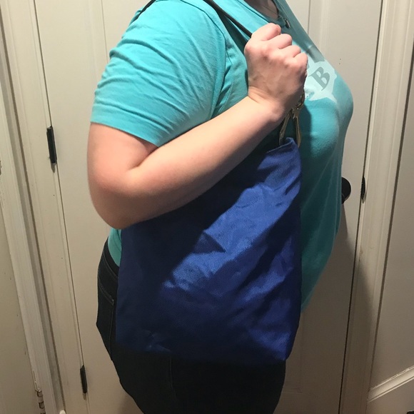 JPK Bucket Tote - Picture 5 of 5